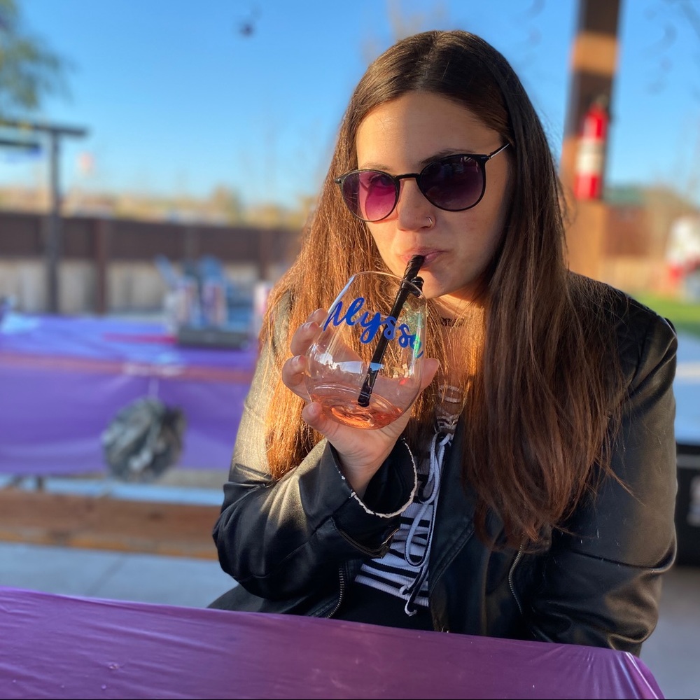 Meet your Posher, Alyssa